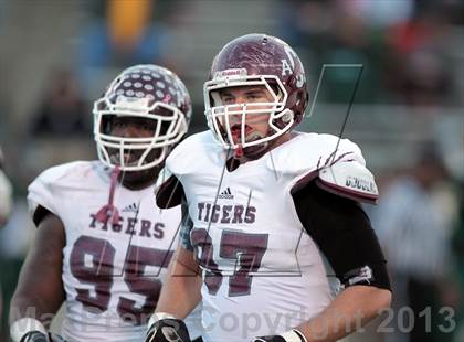 Thumbnail 1 in A&M Consolidated vs. Longview (UIL 5A Region 2 Semifinal) photogallery.