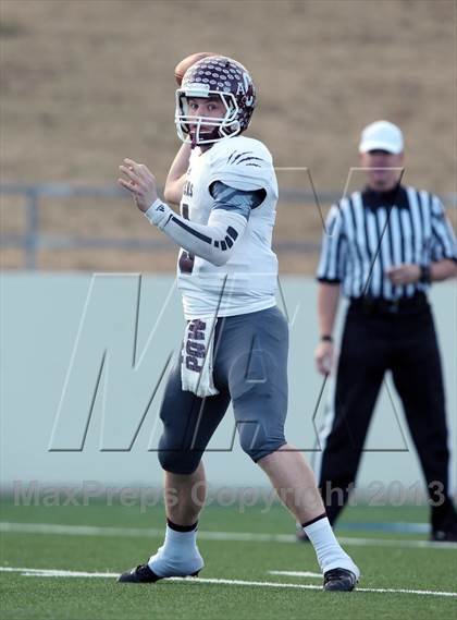 Thumbnail 1 in A&M Consolidated vs. Longview (UIL 5A Region 2 Semifinal) photogallery.