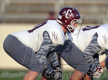 Thumbnail 2 in A&M Consolidated vs. Longview (UIL 5A Region 2 Semifinal) photogallery.