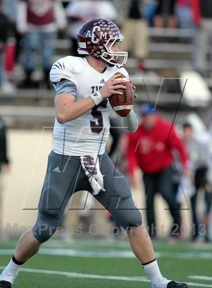 Thumbnail 3 in A&M Consolidated vs. Longview (UIL 5A Region 2 Semifinal) photogallery.