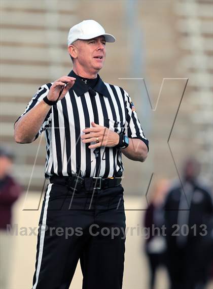 Thumbnail 3 in A&M Consolidated vs. Longview (UIL 5A Region 2 Semifinal) photogallery.