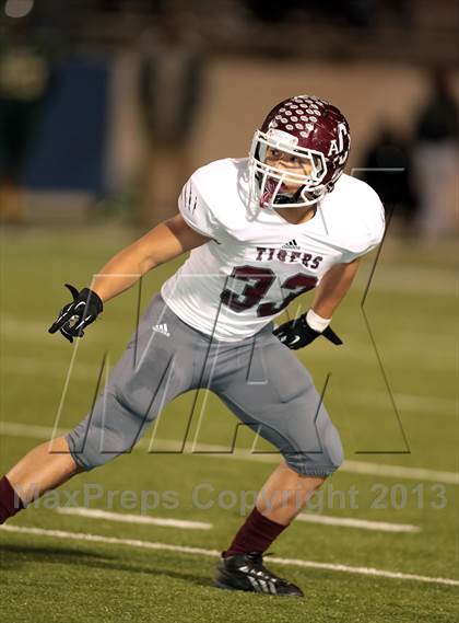 Thumbnail 3 in A&M Consolidated vs. Longview (UIL 5A Region 2 Semifinal) photogallery.