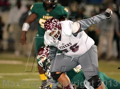 Thumbnail 3 in A&M Consolidated vs. Longview (UIL 5A Region 2 Semifinal) photogallery.