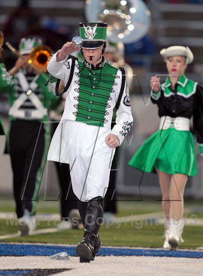 Thumbnail 1 in A&M Consolidated vs. Longview (UIL 5A Region 2 Semifinal) photogallery.