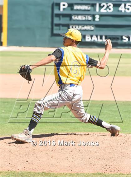 Thumbnail 2 in San Pasqual Valley vs. Phoenix Christian (Salt River/Chandler Prep Tournament) photogallery.