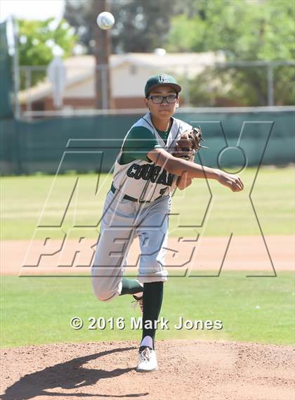 Thumbnail 2 in San Pasqual Valley vs. Phoenix Christian (Salt River/Chandler Prep Tournament) photogallery.
