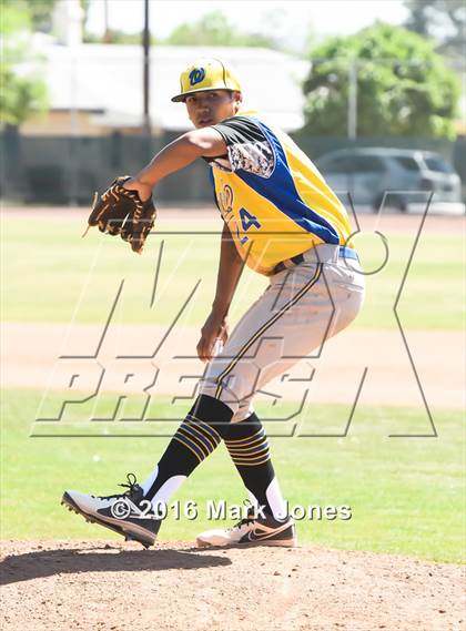Thumbnail 1 in San Pasqual Valley vs. Phoenix Christian (Salt River/Chandler Prep Tournament) photogallery.