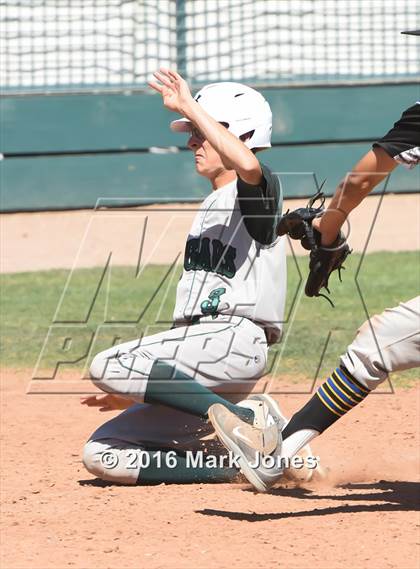 Thumbnail 2 in San Pasqual Valley vs. Phoenix Christian (Salt River/Chandler Prep Tournament) photogallery.