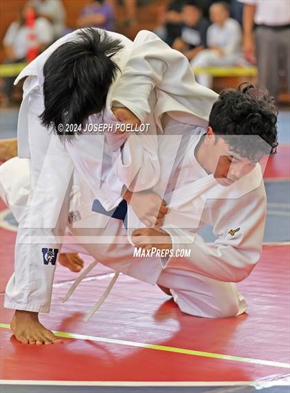 Thumbnail 2 in Waiakea Tournament photogallery.