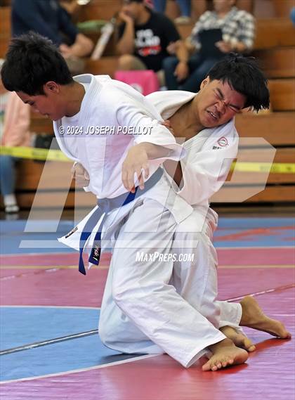 Thumbnail 3 in Waiakea Tournament photogallery.