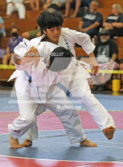 Thumbnail 2 in Waiakea Tournament photogallery.