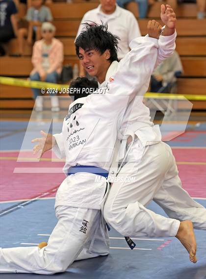 Thumbnail 2 in Waiakea Tournament photogallery.