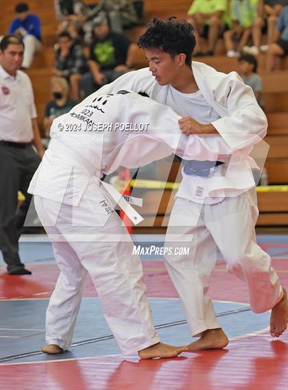 Thumbnail 2 in Waiakea Tournament photogallery.