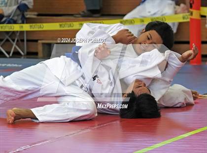 Thumbnail 2 in Waiakea Tournament photogallery.