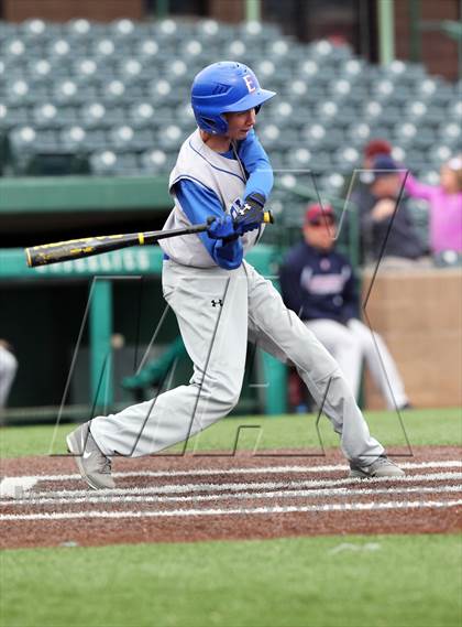 Thumbnail 3 in Columbia vs. Gibault photogallery.