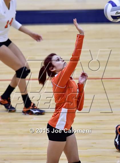 Thumbnail 1 in Burbank vs Lanier [Sidney] photogallery.