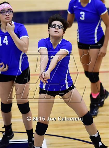 Thumbnail 3 in Burbank vs Lanier [Sidney] photogallery.