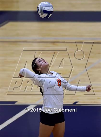 Thumbnail 2 in Burbank vs Lanier [Sidney] photogallery.