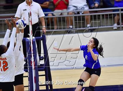 Thumbnail 1 in Burbank vs Lanier [Sidney] photogallery.