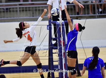 Thumbnail 3 in Burbank vs Lanier [Sidney] photogallery.