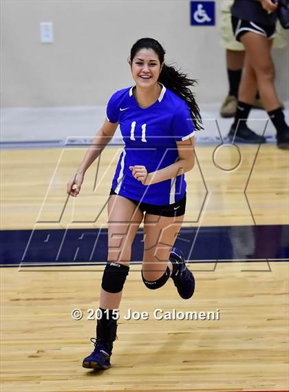 Thumbnail 3 in Burbank vs Lanier [Sidney] photogallery.