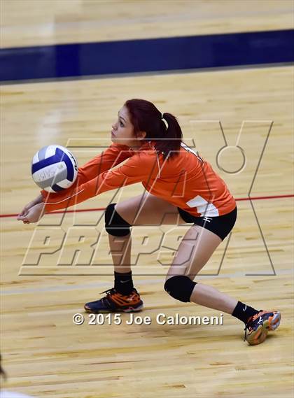 Thumbnail 1 in Burbank vs Lanier [Sidney] photogallery.