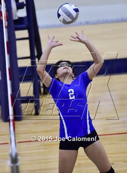 Thumbnail 3 in Burbank vs Lanier [Sidney] photogallery.
