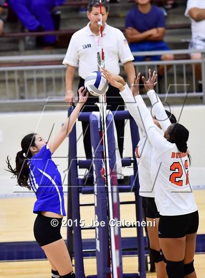 Thumbnail 3 in Burbank vs Lanier [Sidney] photogallery.