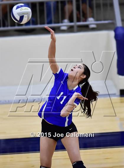 Thumbnail 2 in Burbank vs Lanier [Sidney] photogallery.