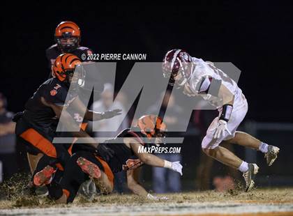Thumbnail 3 in Warren County vs Brentsville District (VHSL Class 3 Region Final) photogallery.
