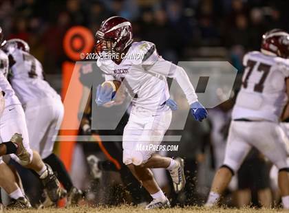 Thumbnail 2 in Warren County vs Brentsville District (VHSL Class 3 Region Final) photogallery.