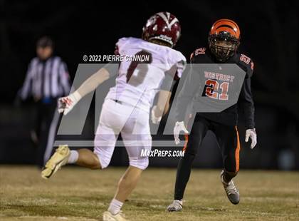 Thumbnail 3 in Warren County vs Brentsville District (VHSL Class 3 Region Final) photogallery.