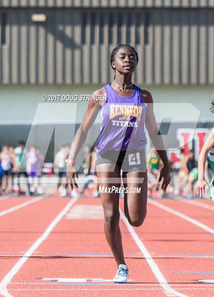 Thumbnail 3 in MVAL Track and Field Championships (Day 1-Fr. So. Girls Track Events) photogallery.