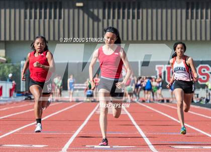 Thumbnail 3 in MVAL Track and Field Championships (Day 1-Fr. So. Girls Track Events) photogallery.