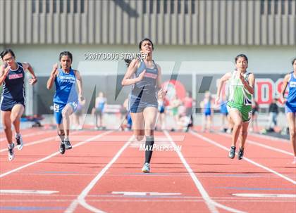 Thumbnail 3 in MVAL Track and Field Championships (Day 1-Fr. So. Girls Track Events) photogallery.