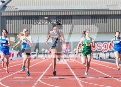 Thumbnail 2 in MVAL Track and Field Championships (Day 1-Fr. So. Girls Track Events) photogallery.