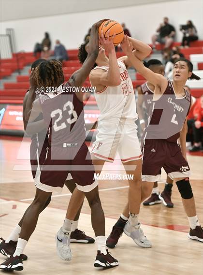 Thumbnail 2 in Claremont vs. Fullerton (Rumble 4 Rosecrans) photogallery.