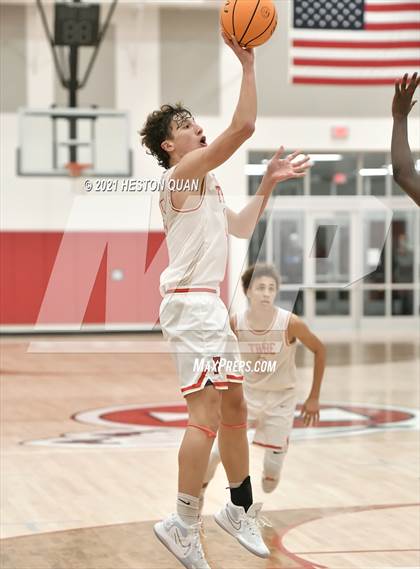 Thumbnail 1 in Claremont vs. Fullerton (Rumble 4 Rosecrans) photogallery.