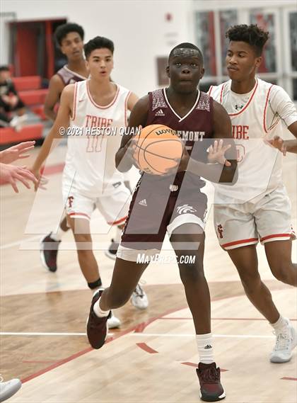 Thumbnail 2 in Claremont vs. Fullerton (Rumble 4 Rosecrans) photogallery.