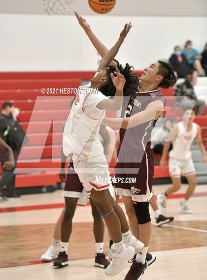 Thumbnail 3 in Claremont vs. Fullerton (Rumble 4 Rosecrans) photogallery.