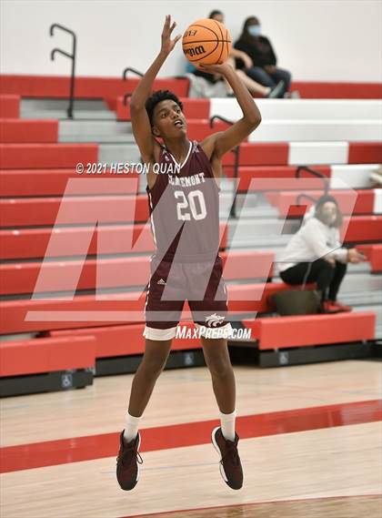 Thumbnail 1 in Claremont vs. Fullerton (Rumble 4 Rosecrans) photogallery.