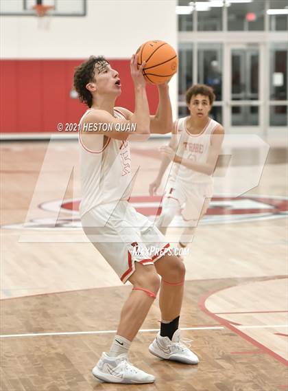 Thumbnail 2 in Claremont vs. Fullerton (Rumble 4 Rosecrans) photogallery.