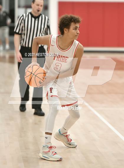 Thumbnail 2 in Claremont vs. Fullerton (Rumble 4 Rosecrans) photogallery.