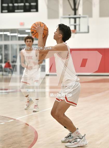 Thumbnail 3 in Claremont vs. Fullerton (Rumble 4 Rosecrans) photogallery.