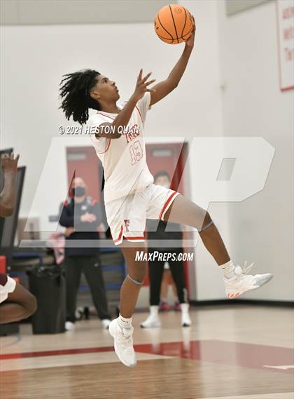 Thumbnail 3 in Claremont vs. Fullerton (Rumble 4 Rosecrans) photogallery.