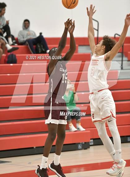 Thumbnail 3 in Claremont vs. Fullerton (Rumble 4 Rosecrans) photogallery.