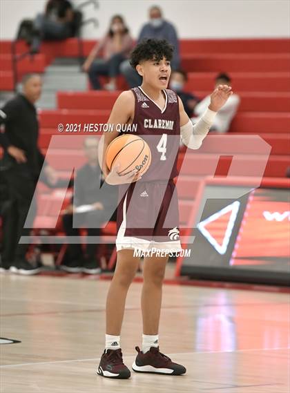 Thumbnail 2 in Claremont vs. Fullerton (Rumble 4 Rosecrans) photogallery.