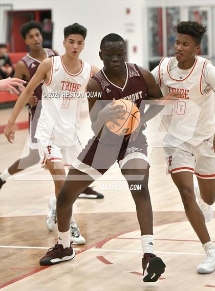 Thumbnail 1 in Claremont vs. Fullerton (Rumble 4 Rosecrans) photogallery.