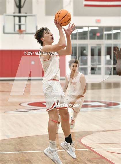 Thumbnail 3 in Claremont vs. Fullerton (Rumble 4 Rosecrans) photogallery.