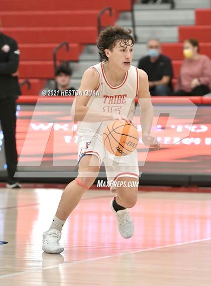 Thumbnail 2 in Claremont vs. Fullerton (Rumble 4 Rosecrans) photogallery.